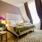 فندق Batthyany Kuria 4*