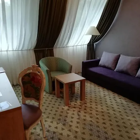 فندق Batthyany Kuria