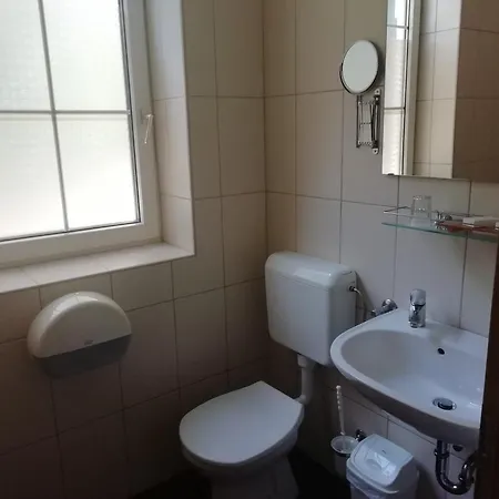 Batthyany Kuria Hotell 4*