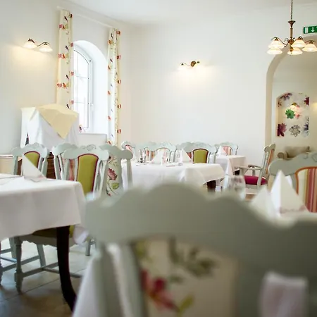 فندق Batthyany Kuria