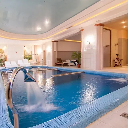 Batthyany Kuria 4*